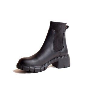 Steve Madden Hutch Stretch Ankle Boots Size 8M